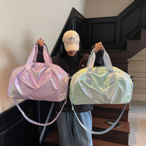 Sac à bandoulière décontracté et tendance, grande capacité, brillant et coloré, avec logo personnalisé, pour voyage, à bas prix, vente en gros - Product Image 2