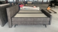 Base de lit moderne réglable capitonnée en velours/lin avec sommier à ressorts métalliques/bois/à poches/en mousse