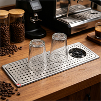 En gros Rinse-verres encastrable en acier inoxydable 65 cm, noir et argent, avec bac de récupération d'eau pour bar, pour bouteilles, pichets, tasses à bière et verres