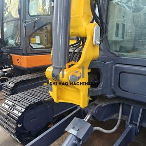 Convient pour l'agriculture et la maison, durable, best-seller, presque neuf, mini-excavatrice sur chenilles d'occasion SK55SRX de 5,5 tonnes - Product Image 4