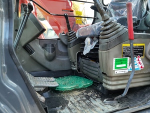 Excavatrice sur chenilles Hitachi ZX 120, équipement de construction à moteur diesel pour travaux de terrassement et de manutention de matériaux - Product Image 2