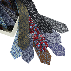 Fabricants de motifs Tatreez Cravates en polyester à impression personnalisée Cravates de luxe pour hommes Corbatas Para Hombres pour hommes - Product Image 2