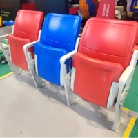 Siège de stade en PEHD moulé par soufflage avec accoudoir, chaise pliante en plastique pour tribune de gymnase, arène sportive, sièges de gradins