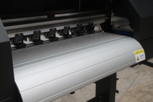 Impresora DTF 60 Fabricada en China, Máquina de Impresión de Camisetas, Impresora de Película de Transferencia Térmica con Agitador - Product Image 6