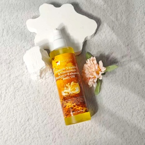 ウコンビタミンC & ナイアシンアミドラディアンスボディオイル卸売りスキンケア製品 - Product Image 2