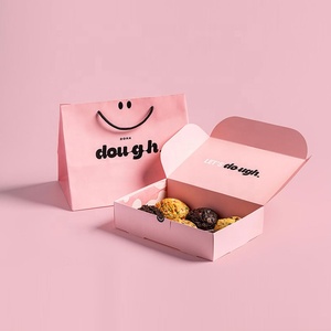 Großhandel benutzer definierte Logo Bäckerei Verpackung Lebensmittel qualität rosa Papier Mochi Donut Verpackung Keks Teig Lieferung Keks boxen mit Taschen