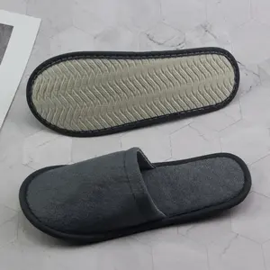 OEM Wholesale Nap Cloth Hotel Slippers Supply No-Slip Sole Low MOQ Cheap Disposable Spa Slipper Blue Edging Strip