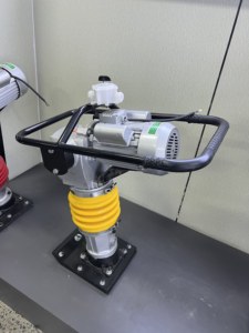 เครื่องอัดดินประสิทธิภาพสูงสำหรับซ่อมบำรุงเลนชนบท - Product Image 4