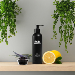 Shampoo personnalisé à base de plantes pour la prévention de la perte de cheveux avec une thérapie rafraîchissante du cuir chevelu pour tous les types de cheveux, fabriqué en Thaïlande - Product Image 2