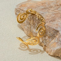 Aretas Bracelet en acier inoxydable Pvd plaqué or Bague en forme d'anneau en forme de moustique Bracelet creux étanche personnalisé pour femme
