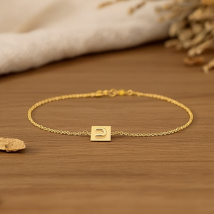 Bracelet en acier inoxydable lettre U 12x14cm plaqué or, charme minimaliste unisexe, à porter au quotidien - Product Image 3