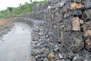 Xử lý nhiệt gỗ mạ kẽm <span class=keywords><strong>gabion</strong></span> lưới cho sông quy định và đê bảo vệ đá đầy <span class=keywords><strong>gabion</strong></span> Lồng hàng hó<span class=keywords><strong>a</strong></span> tại chỗ - Product Image 5
