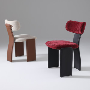 Sedia da Pranzo Moderna Minimalista, Ecologica e Resistente, con Telaio in Acciaio al Carbonio e Cuscino in Pelle Sintetica Ultra, per Casa, Hotel, Caffetteria - Product Image 1