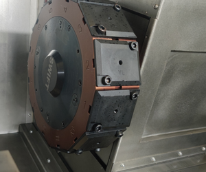 Torno CNC YH600-6PY para Metal con Contrapunto, 3 Ejes, Tipo Suizo y Fresado, Control Digital, Torno de Torneado con Husillo - Product Image 2