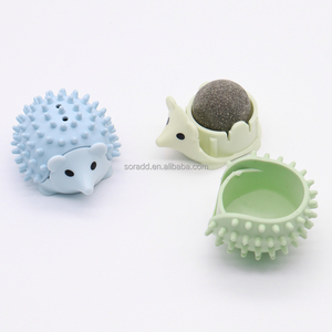 Bán Buôn 2 Trong 1 Dễ Thương <span class=keywords><strong>Hedgehog</strong></span> Hình Con Mèo Đồ Chơi 360 Độ Xoay Catnip Liếm Bóng Mèo Catnip Đồ Chơi - Product Image 1