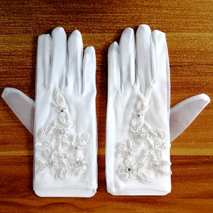 2024 femmes doux <span class=keywords><strong>mariage</strong></span> gants courts à la main perle pierres fleur perlée mariée bal fête mitaines doigts poignet longueur gants - Product Image 6