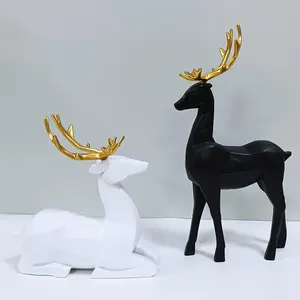 Venta al por mayor imágenes de renos-Mesa de pareja de ciervos de pie de alce nórdico, decoración del hogar, conjunto de renos, figuritas decorativas para interiores, esculturas de adorno artesanal