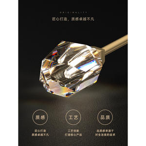 Lustre moderne minimaliste de luxe en cuivre pour salon, chambre à coucher, salle à manger, élégantes suspensions en cristal - Product Image 4