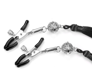Juguete Estimulante Unisex para Castigo de Pezones, Pinza Erótica para Pezones, Pinza para Pezones Estilo Campana de Palacio Retro, Pinza para Pezones Estilo Chino - Product Image 1