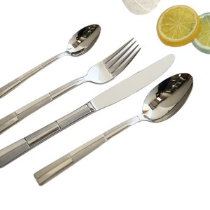 Ensemble de couteau, fourchette et cuillère en acier inoxydable de style européen, poli miroir, design simple, pour restaurant et hôtel - Product Image 5