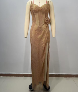 Vestido de Festa Chic e Glamouroso com Lantejoulas e Bordados, Sem Alças, com Fenda Alta, Novo Lançamento ED2811 - Product Image 1