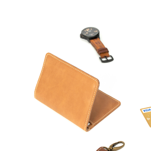 Porta Pasaportes y Tarjetas de Cuero, Cierre Plegable, Unisex, Color Marrón, Tamaño Corto - Product Image 1
