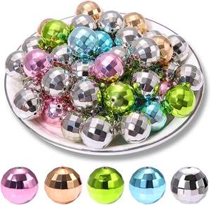 SOJI Vente en gros de perles rondes argentées effet <span class=keywords><strong>boule</strong></span> <span class=keywords><strong>disco</strong></span>, réfléchissantes et <span class=keywords><strong>à</strong></span> facettes, pour la fabrication de bijoux et bracelets, en plastique Lucite - Product Image 2