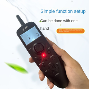 LY LY-01 Bateau <span class=keywords><strong>de</strong></span> pêche à appât télécommandé Portée <span class=keywords><strong>de</strong></span> 500 m Charge <span class=keywords><strong>de</strong></span> 1,5 <span class=keywords><strong>kg</strong></span> Pilote automatique GPS Batterie 12000mAh Noir 2,5 heures Pêche à la <span class=keywords><strong>carpe</strong></span> - Product Image 2