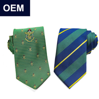 Corbata de Seda y Poliéster Formal Hecha a Mano con Diseño de Estampado y Logotipo Personalizado para Hombre