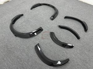 Kit de carrosserie de sourcil de roue d'aile large en fibre de carbone de style OEM pour <span class=keywords><strong>Ferrari</strong></span> <span class=keywords><strong>Purosangue</strong></span> FUV - Product Image 2