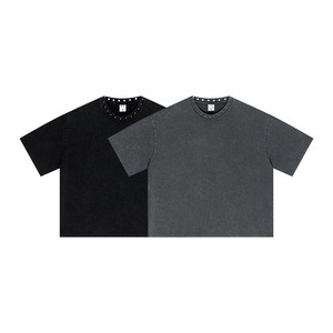 เสื้อยืดคอกลมแขนสั้นทรงโอเวอร์ไซส์ผ้าคอตตอนสีพื้นสำหรับผู้ชาย ดีไซน์เรียบง่าย สวมใส่สบาย ทรงปกติ - Product Image 3