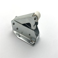 Fer de porte d'armoire types pousser rouleau loquet