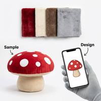 Peluche personnalisée de champignon volaille de la montagne à pois, avec capuchon rouge arrondi, taches blanches et tige beige épaisse, jouet mascotte sur mesure