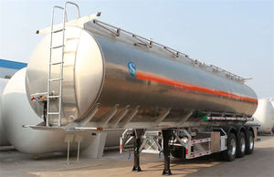 Nuevo Diseño <span class=keywords><strong>de</strong></span> Semirremolque <span class=keywords><strong>Cisterna</strong></span> para Combustible, Petróleo y Gasolina <span class=keywords><strong>de</strong></span> 42/45 cbm, 42000-45000 L, Acero <span class=keywords><strong>de</strong></span> 5 mm <span class=keywords><strong>de</strong></span> Espesor, 3 Ejes, con Frenos Webco y Capacidad <span class=keywords><strong>de</strong></span> Carga <span class=keywords><strong>de</strong></span> 45 T - Product Image 2