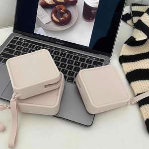 Nueva llegada de fábrica: Bolsas de cosméticos de silicona con diseño de caramelos a la moda, monederos con cremallera, bolsas de maquillaje. - Product Image 2