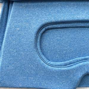 Casquette de soulagement des migraines en gel solide bleu avec masque oculaire coulissant - Brevet en instance - Chapeau anti-douleur pour maux de tête, gueule de bois et stress - Product Image 4