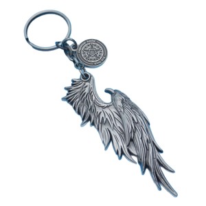Porte-clés en métal 3D personnalisé avec motif anime en relief, alliage de zinc, design rétro, cadeau - Product Image 5