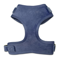 Ensemble de harnais pour chien de luxe en faux daim 6 pièces avec gilet, laisse, collier, bandana, porte-sac à excréments et nœud papillon pour chiens de petite et moyenne taille