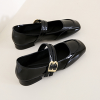 Chaussures Mary Jane à bout carré à la française avec design tendance, fermeture à enfiler, talon épais, printemps automne
