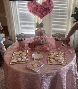 Vente en gros de nappes en taffetas de polyester blanc personnalisées couvertures de décoration en vrac publicitaires pour décorations de table pour les fêtes de mariage et d'événements - Product Image 4