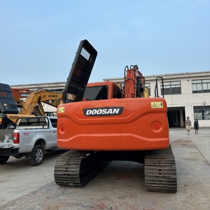 รถขุด DOOSAN DX150LC-9C ขนาด 15 ตัน พร้อมบุ้งกี๋ขุด สีส้ม - Product Image 2