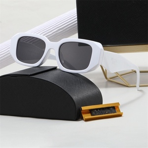 Lunettes <span class=keywords><strong>de</strong></span> <span class=keywords><strong>soleil</strong></span> <span class=keywords><strong>de</strong></span> haute qualité, design classique, monture rectangulaire <span class=keywords><strong>de</strong></span> petite taille, protection UV400, unisexe, luxe, bras irréguliers, style hip hop punk - Product Image 5