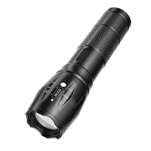 Luz de flash LED con <span class=keywords><strong>zoom</strong></span> de alta potencia, recargable, impermeable, linterna táctica de mano, linternas Led de aluminio para acampar - Product Image 1