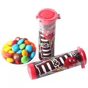 Chocolat au lait <span class=keywords><strong>de</strong></span> <span class=keywords><strong>cacahuète</strong></span> multicolore très prisé, tube <span class=keywords><strong>de</strong></span> 30,6 g, boîte <span class=keywords><strong>de</strong></span> 12 tubes, substitut <span class=keywords><strong>de</strong></span> <span class=keywords><strong>beurre</strong></span> <span class=keywords><strong>de</strong></span> cacao, bonbons au chocolat - Product Image 1