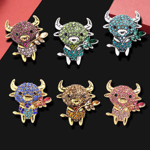 Weiman anno zodiacale della spilla mascotte bue, spilla simpatico cartone animato, accessorio di abbigliamento, abito, lana, corpetto Versatile - Product Image 3