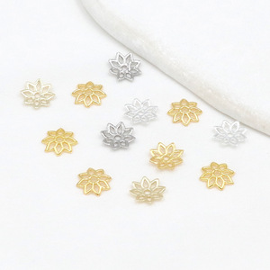 ตัวจับลูกปัดรูปดอกไม้แบบกลวง ชุบทอง 14K ทำจากทองแดง สำหรับงาน DIY เครื่องประดับ ใช้ทำสร้อยข้อมือ ลูกปัดเว้นระยะ ชิ้นส่วนประกอบแบบหลวมๆ - Product Image 1