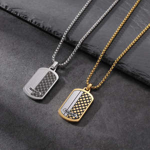 Collar con Colgante de Acero Inoxidable Impermeable y Antideslustre con Patrón de Rejilla Estilo Gran Muralla China Hip Hop 2026 para Hombre - Product Image 1