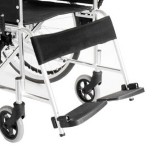 Fauteuil roulant médical manuel Keling KL-C04L avec repose-pieds relevable, dossier pliable, accoudoirs stables, pour usage médical et massage - Product Image 4