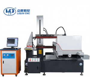 DK77 propose la personnalisation de plusieurs modèles pour le traitement des moules de pièces complexes, et fournit un support technique de <span class=keywords><strong>formation</strong></span>. - Product Image 1