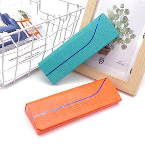 Bán buôn thủ công biểu tượng tùy chỉnh nút chai Kính mát Hộp gấp tam giác tùy chỉnh kính bộ - Product Image 5